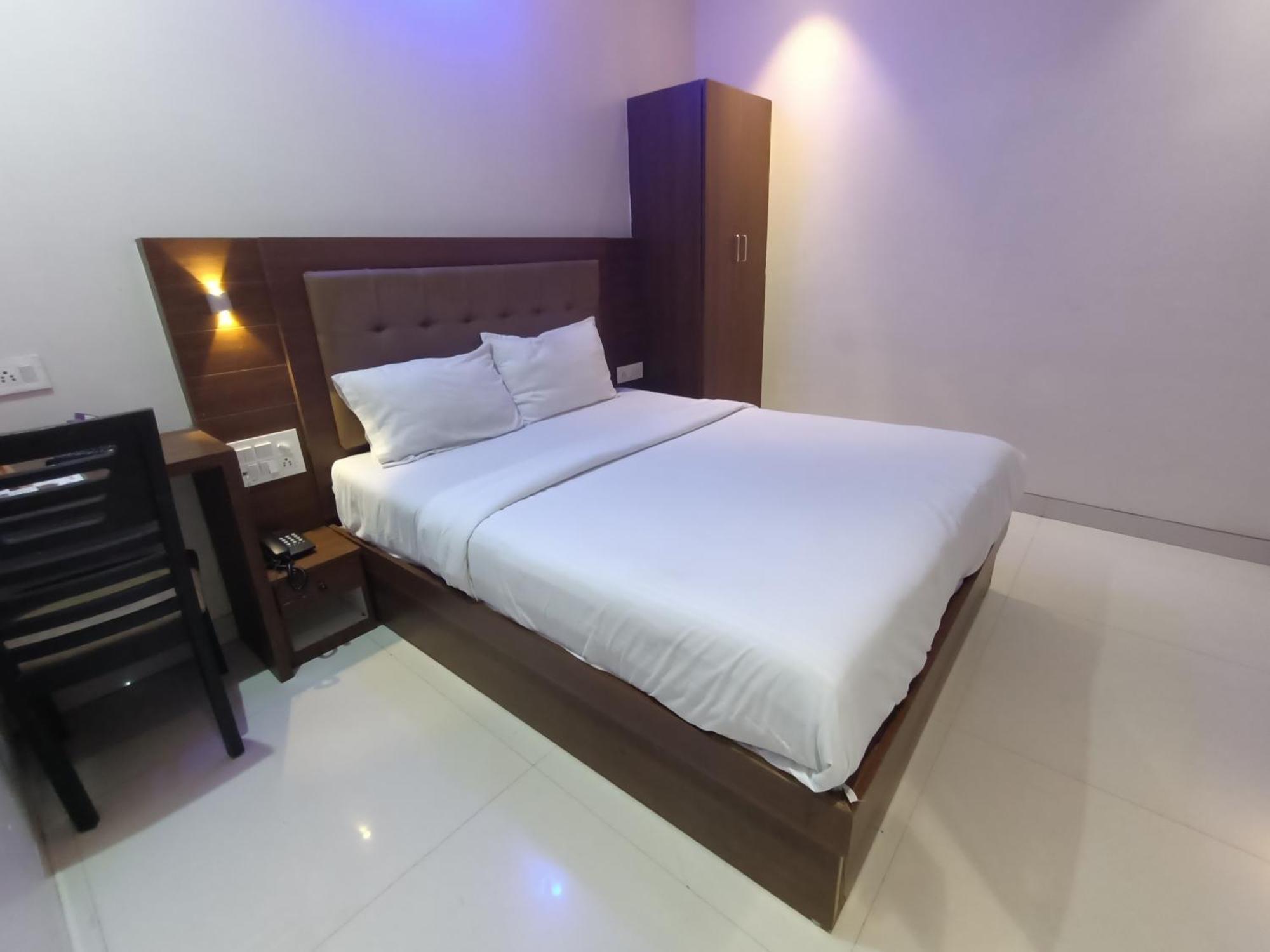 Hotel Embassy Suites - Bandra Kurla Complex - Bkc Mumbai Exterior photo